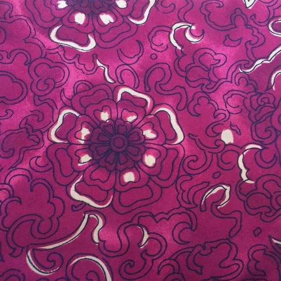 New York Studio 100% Silk Scarf - Picture 9 of 13